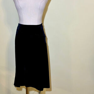 Le Chateau Women’s Vintage Asymetrical Black Velvet Skirt M